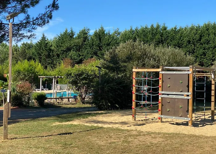 Mobilehome 3 Chambres Curistes Camping Piscine